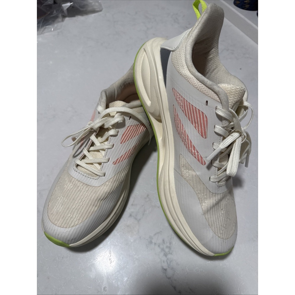 AVIA Women's size 8.5 Memory Foam Mesh Gel Trail Sneakers